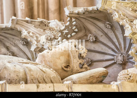 Fondatori" Cappella, tomba di Re Joao I, abbazia domenicana Monastero di Batalha, Sito Patrimonio Mondiale dell'Unesco, Batalha, distretto di Leiria Foto Stock