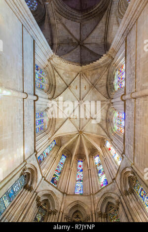 Il soffitto del coro, abbazia domenicana Monastero di Batalha, Sito Patrimonio Mondiale dell'Unesco, Batalha, distretto di Leiria, Portogallo Foto Stock