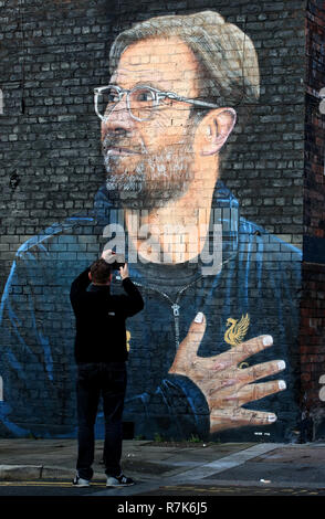 Liverpool manager Jurgen Klopp street art creato dall'artista Akse su Jordan Street off Jamaica Street, Liverpool. Foto Stock