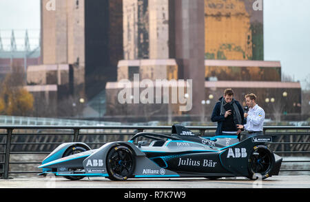 Formula e driver per immaginare la Virgin Racing, Sam Bird visite BBC Studios per promuovere la gara di apertura della nuova Formula e stagione sulla BBC pulsante rosso di questo Sabato a mezzogiorno. L'annuncio di Diriyah E-Prix è disponibile anche in diretta su RAI Sport Sito web. Foto Stock