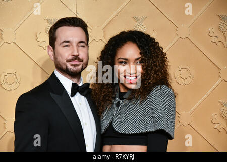 Londra, Regno Unito. 10 dic 2018. Martin Compston e Tianna Chanel Flynn Arrivers a Maria Regina di Scozia - premiere europeo ay Cineworld, Leicester Square il 10 dicembre 2018, Londra, Regno Unito. Credito: Picture Capital/Alamy Live News Credit: capitale dell'immagine/Alamy Live News Foto Stock