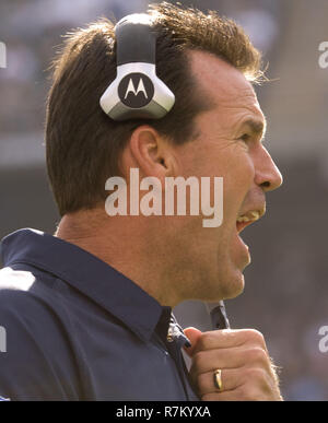 Oakland, la California, Stati Uniti d'America. 4 Novembre, 2007. Texans head coach Gary Kubiak Domenica, 4 novembre 2007, a Oakland-Alameda County Coliseum a Oakland, in California. I Texans sconfitto i raider 24-17. Credito: Al di Golub/ZUMA filo/Alamy Live News Foto Stock