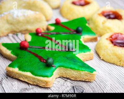 Biscotti di Natale albero di Natale Foto Stock