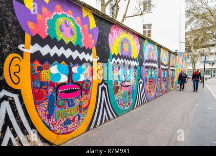 Francia, Parigi, tredicesimo distretto, murale in Vendrezanne street Foto Stock