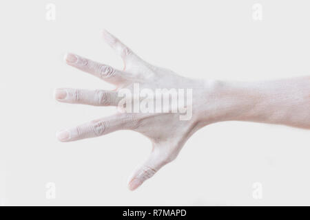 I gesti, le posizioni e le espressioni con mani femminili e le dita dipinte di bianco con sfondo bianco Foto Stock