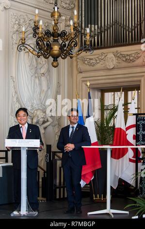 Francia, Marne, Reims, Arnaud Robinet e Takashi Kawamura, sindaci di Reims e Nagoya Foto Stock