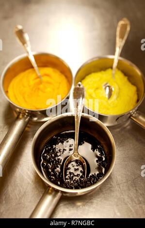 Francia, Savoie, Courchevel, Le Chabichou ristorante, cervi guarnire Foto Stock