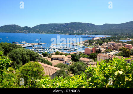 Vista del porto di Porto Vecchio, in Corsica, Francia. Foto Stock