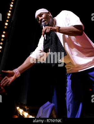 R. Kelly esegue in concerto a James L. Knight Center a Miami in Florida il 23 marzo 2006. Foto Stock