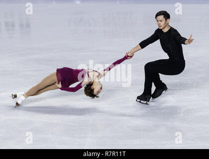 Vancouver, British Columbia, Canada. L'8 dicembre, 2018. CHENG PENG e YANG JIN della Cina competere nelle coppie programma libero presso il Senior ISU Grand Prix di Pattinaggio di Figura finale del 8 dicembre 2018 a Vancouver, British Columbia, Canada. Credito: Andrew mento/ZUMA filo/Alamy Live News Foto Stock