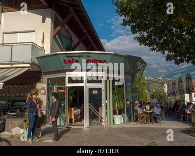 Café Andrea, Lagundo vicino a Merano, Regione Sud Tyrol-Bolzano, Italia, Europa Foto Stock