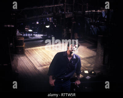 John Napier sul set od Nicholas Nickelby Foto Stock