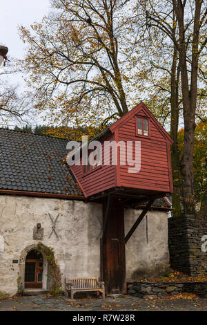 Bryggestredet, antica piazza di Bryggen, Bergen Hordaland, Norvegia Foto Stock