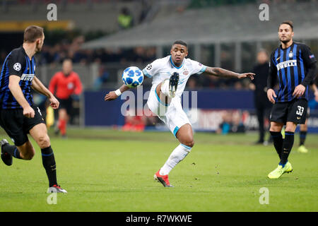 Milano, Italia. 11 dicembre, 2018. Champions League , PSV player Steven Bergwijn durante la Champions League Inter - PSV Credito: Pro scatti/Alamy Live News Foto Stock