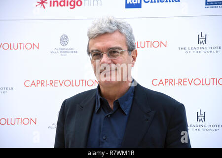 Roma, Italia. 11 dicembre, 2018. Hotel Aldrovandi Villa Borghese - Presentazione film CAPRI-rivoluzione Mario Martone regista Credito: Giuseppe Andidero Credito: Giuseppe Andidero/Alamy Live News Foto Stock