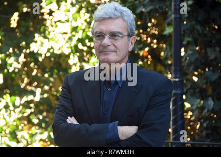 Roma, Italia. 11 dicembre, 2018. Hotel Aldrovandi Villa Borghese - Presentazione film CAPRI-rivoluzione Mario Martone regista Credito: Giuseppe Andidero Credito: Giuseppe Andidero/Alamy Live News Foto Stock