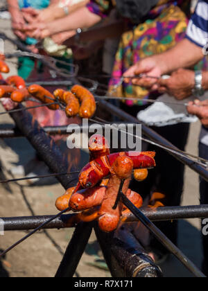 Grillen beim Traubenfest, Vrsac, Vojvojina, Serbien, Europa Foto Stock