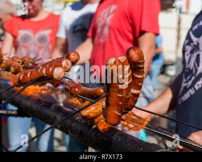 Grillen beim Traubenfest, Vrsac, Vojvojina, Serbien, Europa Foto Stock