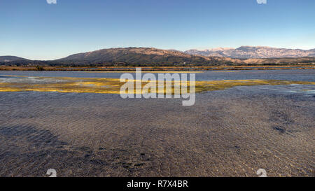 Montenegro - una vista in corrispondenza di una porzione del Parco Naturale di Solana Ulcinj (Ulcinj Saltern) Foto Stock