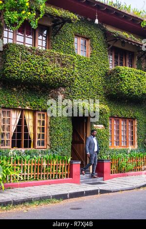 Inde, stato del Kerala, Kochi (o) Cochin, Fort Kochi (ou Fort Cochin) distretto, Raintree Lodge, una ex casa olandese del XVIII secolo Foto Stock