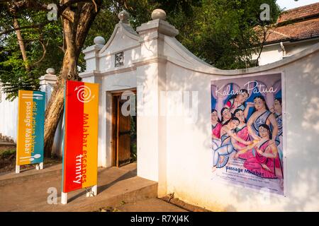 Inde, stato del Kerala, Kochi (o) Cochin, Fort Kochi (ou Fort Cochin) distretto, tea lounge del Malabar House hotel di lusso Foto Stock