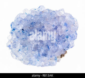 La fotografia macro di naturale minerale da collezione geologica - ruvida Celestino (celestite) pietra su sfondo bianco Foto Stock