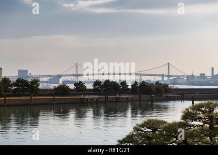 Vista del Ponte di Arcobaleno a Tokyo in Giappone Foto Stock