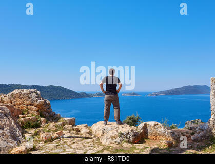 Escursionismo nella famosa Via Licia in Turchia. Backpacker nel trail. Foto Stock