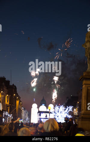 Edimburgo MERCATINI DI NATALE 2018. Editoriale di Edimburgo. Edimburgo in inverno. Foto Stock