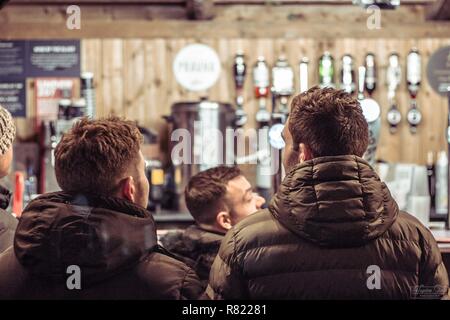 Edimburgo MERCATINI DI NATALE 2018. Editoriale di Edimburgo. Edimburgo in inverno. Foto Stock