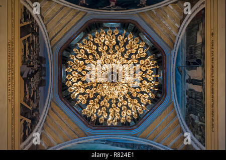 Soffitto, Santa Trinità cattedrale o Kidist Selassie, Addis Abeba, Regione Oromia, Etiopia Foto Stock