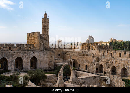 Vista panoramica di la torre di David a primavera tempo nella città vecchia di Gerusalemme, Israele. Foto Stock