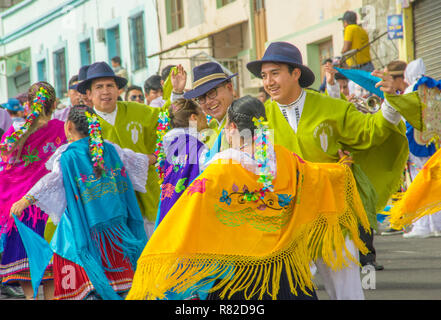 Latacunga, Ecuador Settembre, 28, 2018: una parata durante la Fiesta de la Mama Negra festival tradizionali. Mama Negra Festival è una miscela di indigeni influenze spagnole e africane ricevute Foto Stock