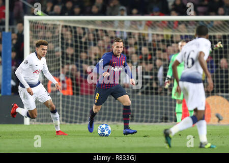 Barcellona, Spagna. Undicesimo Dec, 2018. Dicembre 10, 2018 - Barcellona, Spagna - Arthur di Barcellona durante la UEFA Champions League, gruppo B partita di calcio tra FC Barcelona e Tottenham Hotspur su dicembre 11, 2018 a stadio Camp Nou a Barcellona Spagna Credito: Manuel Blondau/ZUMA filo/Alamy Live News Foto Stock