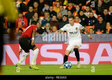 Valencia, Spagna. Dodicesimo Dicembre, 2018. Mina di Valencia in azione durante la UEFA Champions League, la partita di calcio tra Valencia e Manchester il 12 dicembre a Mestalla stadio a Valencia in Spagna. Foto: Xisco Navarro Cordon Premere Credito: CORDON PREMERE/Alamy Live News Foto Stock