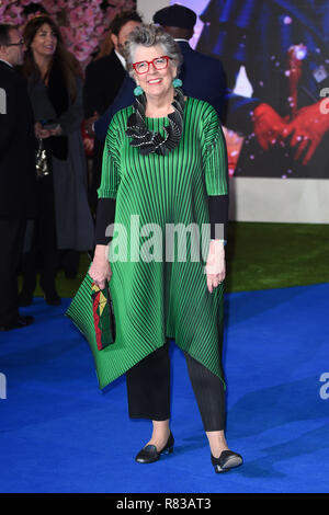 Londra, Regno Unito. Dicembre 12, 2018: Prue Leith presso la UK premiere di 'Mary Poppins restituisce' alla Royal Albert Hall di Londra. Immagine: Steve Vas/Featureflash Credito: Paul Smith/Alamy Live News Foto Stock