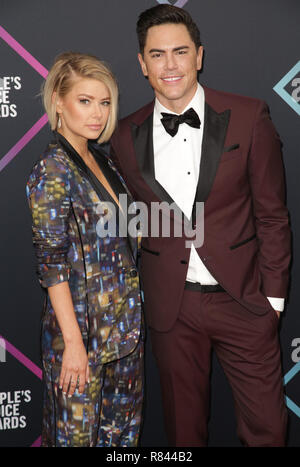 Celebrità frequentare People's Choice Awards gli arrivi al Barker Hangar. Dotato di: Ariana Madix, Tom Sandoval dove: Los Angeles, California, Stati Uniti quando: 11 Nov 2018 Credit: Brian A/WENN.com Foto Stock