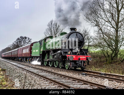 Mayflower treno a vapore sottoposto a prove di carico prima di entrare in servizio, passando attraverso Bentham sulla linea Lancaster-Leeds Foto Stock