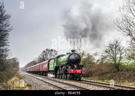 Mayflower treno a vapore sottoposto a prove di carico prima di entrare in servizio, passando attraverso Bentham sulla linea Lancaster-Leeds Foto Stock