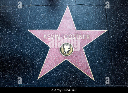 Los Angeles, CA / STATI UNITI D'America - 26 Luglio 2018: Kevin Costner attore americano, regista, produttore e musicista Star a Hollywood Walk of fame Foto Stock