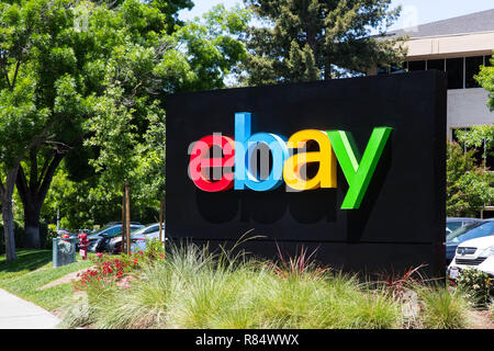 San Jose, California, Stati Uniti d'America - 21 Maggio 2018: eBay presso la sede centrale di campus, Welcome Center denominato Main Street. eBay Inc è un'e-commerce globale Foto Stock