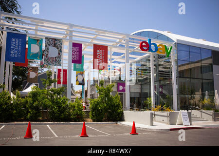 San Jose, California, Stati Uniti d'America - 21 Maggio 2018: eBay presso la sede centrale di campus, Welcome Center denominato Main Street. eBay Inc è un'e-commerce globale leader Foto Stock