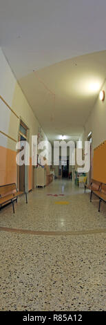 All interno di una scuola hall di una scuola materna senza figli Foto Stock