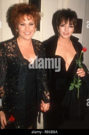 Lorna Luft e sorella Liza Minnelli Foto non datata da John Barrett/il PHOTOlink Foto Stock