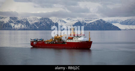 RRS Ernest Shackleton nel passaggio a Nord Ovest 2016 Foto Stock