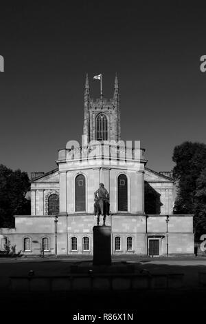 Sud vista di Derby Cathedral Chiesa di Tutti i Santi, Cathedral Quarter, Derby City Centre, Derbyshire, England, Regno Unito Foto Stock