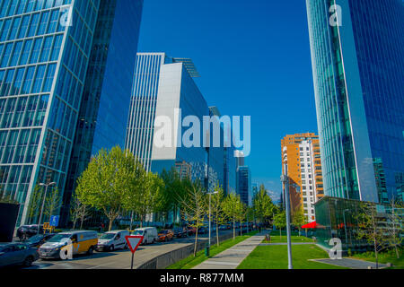 SANTIAGO, Cile - 16 ottobre 2018: edifici per uffici a distretto finanziario noto come Nueva Las Condes in Rosario Norte Street, Las Condes de Santiago de Cile Foto Stock