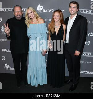 CULVER CITY, Los Angeles, CA, Stati Uniti d'America - 10 novembre: John Paul DeJoria, Eloise Broady DeJoria, John Anthony DeJoria al 2018 Baby2Baby gala tenutosi a 3Labs su Novembre 10, 2018 a Culver City, Los Angeles, California, Stati Uniti. (Foto di Xavier COLLIN/Image Press Agency) Foto Stock