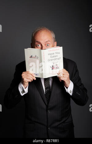 Gyles Brandreth al oldie pranzo letterario 11/12/18, Simpson su The Strand. Foto Stock