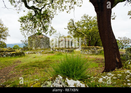 Guimaraes, Portogallo - 31 Maggio 2018 : La cittadella di Briteiros è un sito archeologico dell'Età del Ferro. Guimaraes, Portogallo Foto Stock